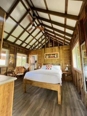 Toucan Hill Lodge